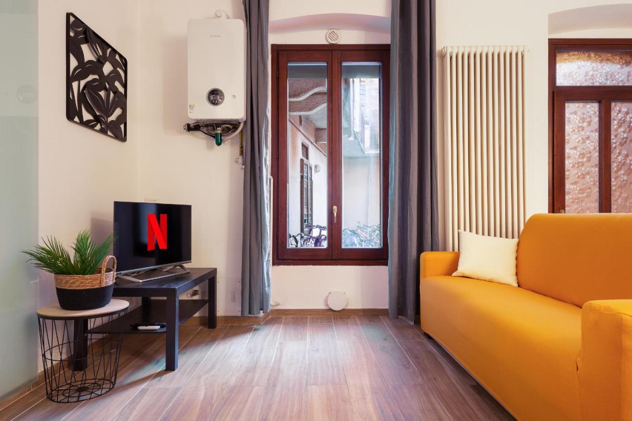 Como Centro Proprio Dietro L'Angolo Bagian luar foto